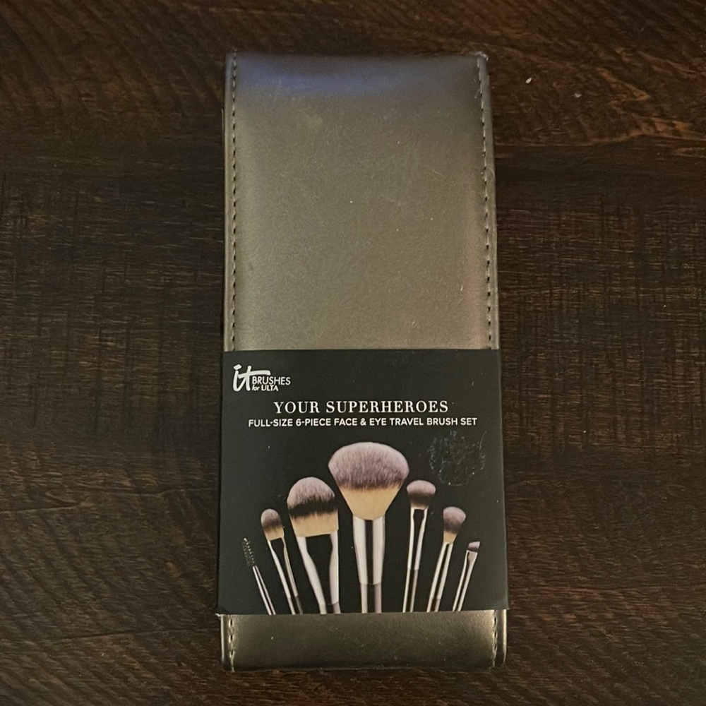 It Brushes Full Size 6 Piece Set